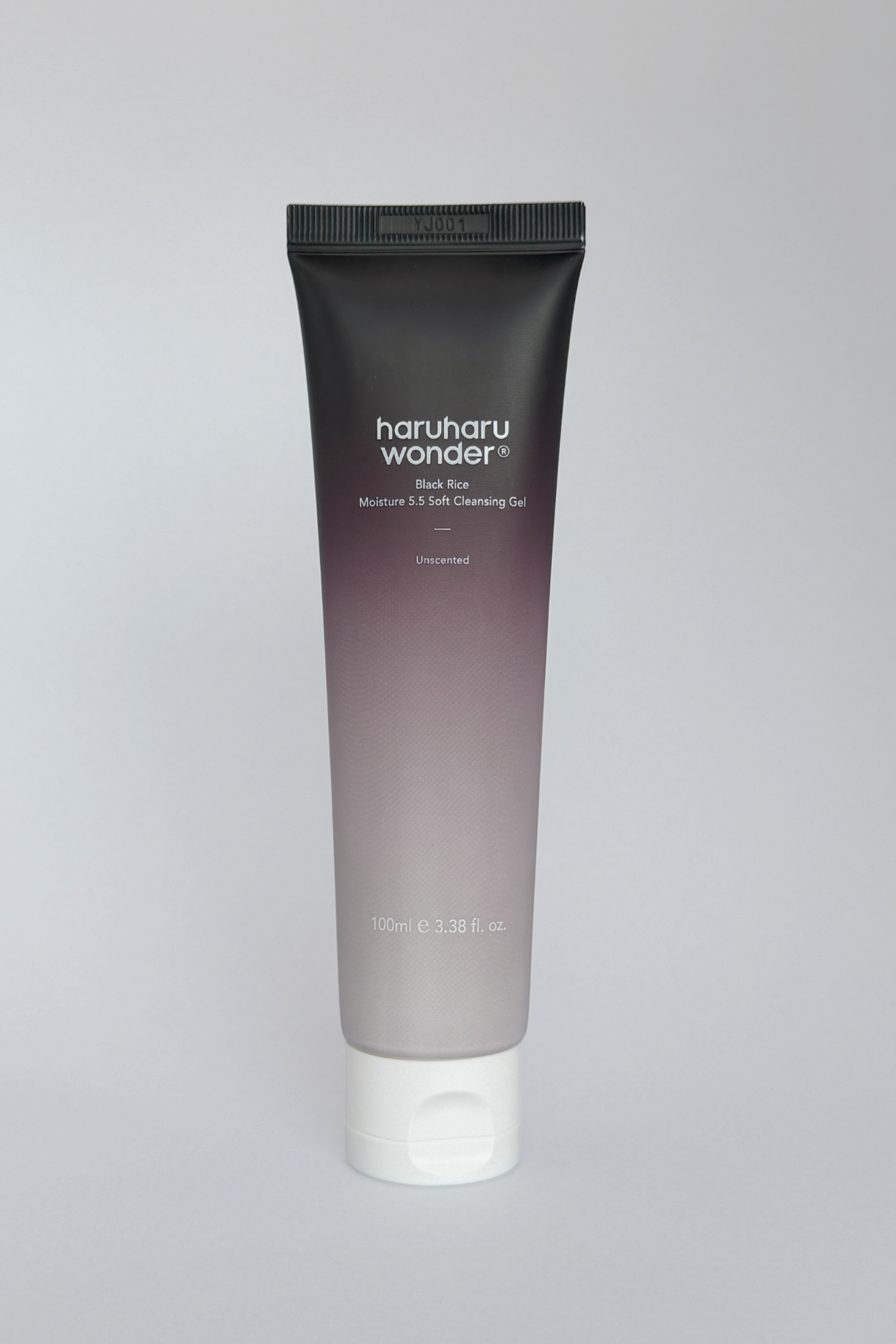 Black Rice Moisture 5.5 Soft Cleansing Gel